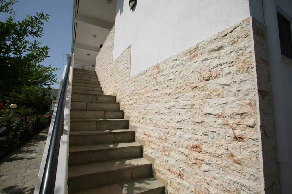 Apartment Gramatiki House *